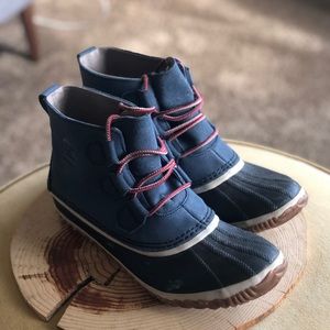 Sorel Out N About Navy Duck Boots